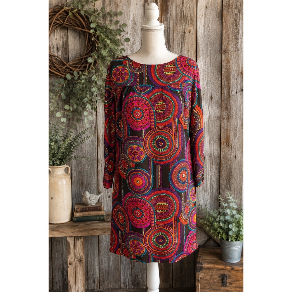 Trina Turk Silk Shift Dress Size 4 Retro Mod Psychedelic Boho Medallion Print